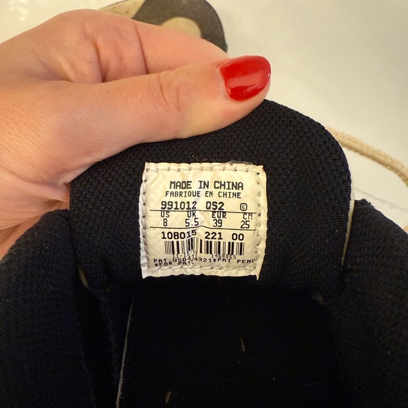 Vintage Nike ACG Women’s Hiking Shoes Size 8 - Picture 6 of 6